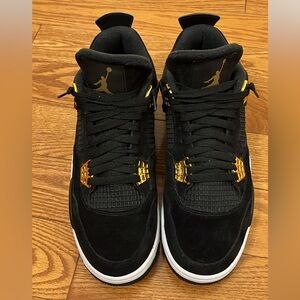Air Jordan 4 Retro Royalty size US 8.5